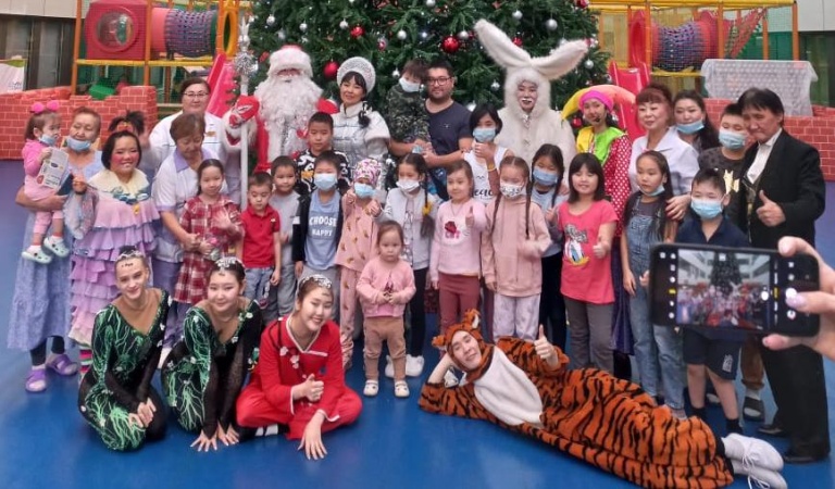 Ежегодная благотворительная новогодняя концертная программа в Республиканской больнице № 1 - Национальном центре медицины 