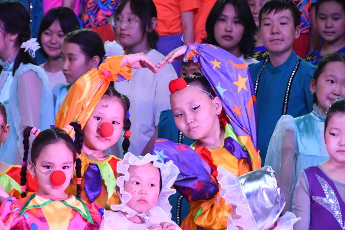  Эстрадно-цирковой концерт «Радужное детство»