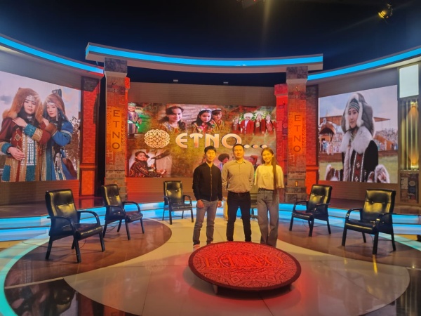 Артисты гастрольной труппы Государственного цирка Якутии  приняли участие в программе «ETNO»