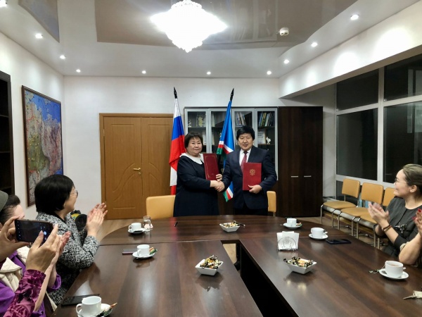 Сегодня между Государственным цирком РС(Я) имени Марфы и Сергея Расторгуевых и Домом дружбы народов имени А. Е. Кулаковского было подписано  соглашение о сотрудничестве