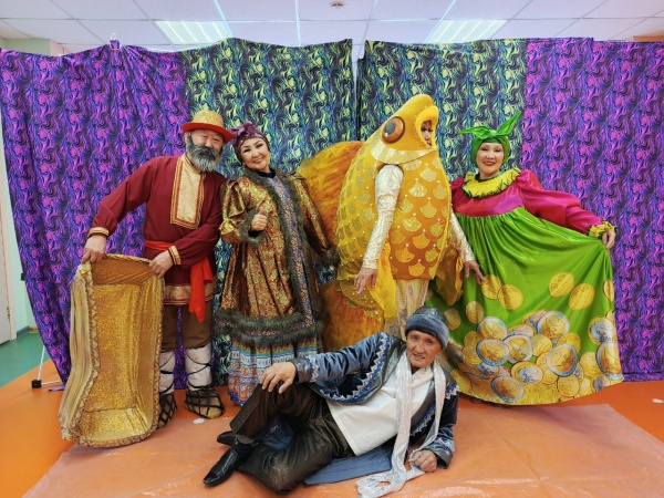 Выездное представление цирковой сказки «Золотая рыбка»