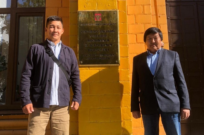 Руководство Государственного цирка Якутии с дружественным визитом посетило ГУЦЭИ