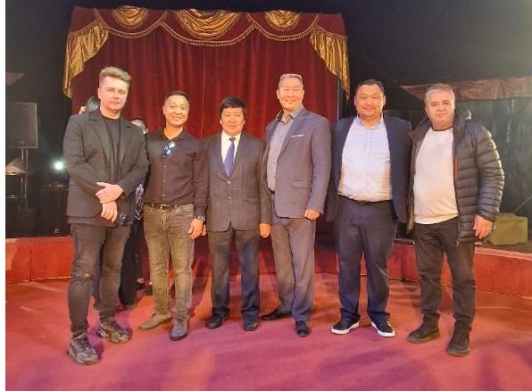 Сергей Расторгуев был приглашён на юбилейные мероприятия, посвящённые 25-летию Государственного цирка Республики Бурятия (г. Улан-Удэ)