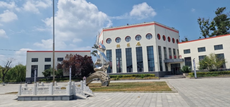 Состоялась деловая поездка директора Государственного цирка Якутии С.Расторгуева в Хэбэйский  колледж искусств, в г..Учао,Китай