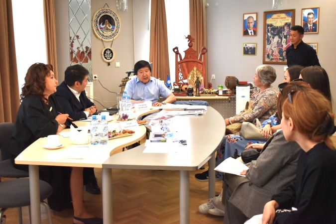 Состоялся конкурсный отбор педагогов-воспитателей для обучения детей из Якутии в Китае 