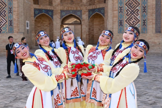 Дарья + Туяра - цирковая семья