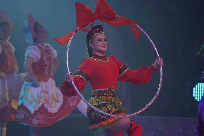 Государственный цирк Якутии представляет  новогоднюю цирковую сказку «КНИГА ЧУДЕС»