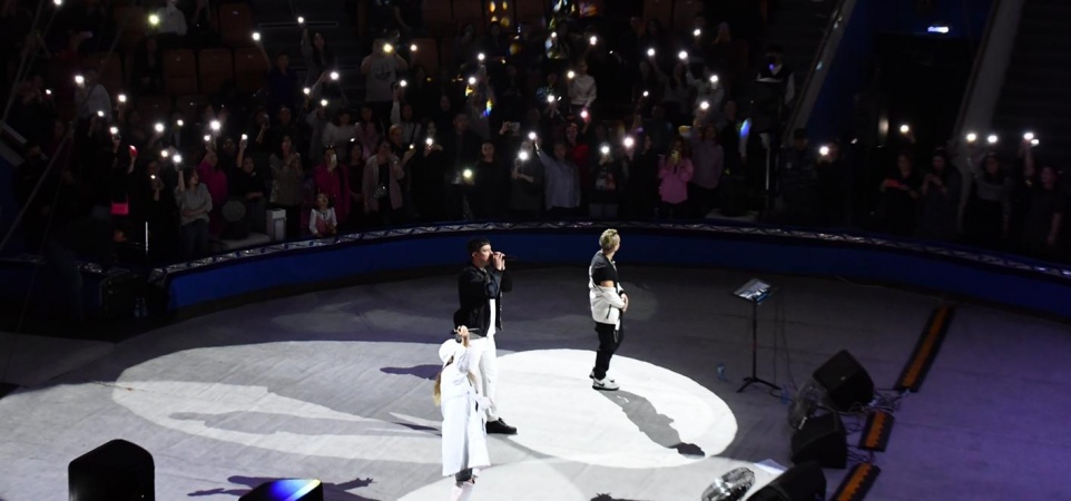 Вчера с размахом прошёл концерт «5STA FAMILY»!