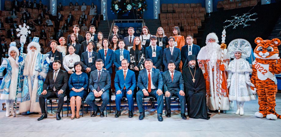 Ёлка Главы РС(Я) в Государственном цирке Якутии