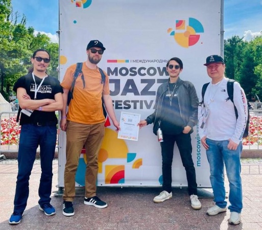 «Jazz-band “SESSION CLUB” при Государственном Цирке РС(Я) им. Марфы и Сергея Расторгуевых стал победителем Первого Всероссийского конкурса джазовых коллективов в рамках I Международного Moscow Jazz Festival