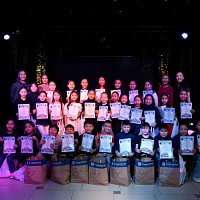 Воспитанникам детской цирковой студии «Арктик цирк» вручены благодарственные письма